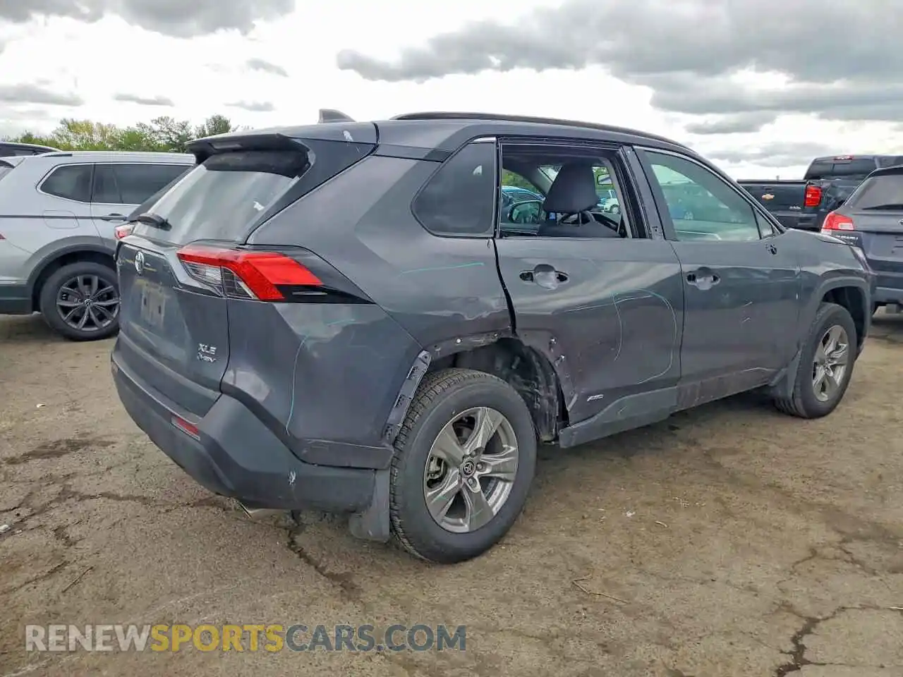 3 Photograph of a damaged car 2T3RWRFV4SW270263 TOYOTA RAV4 2025