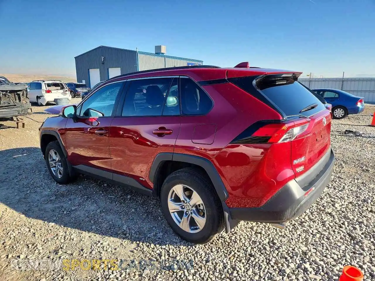 2 Фотография поврежденного автомобиля 2T3RWRFV5SW257103 TOYOTA RAV4 2025