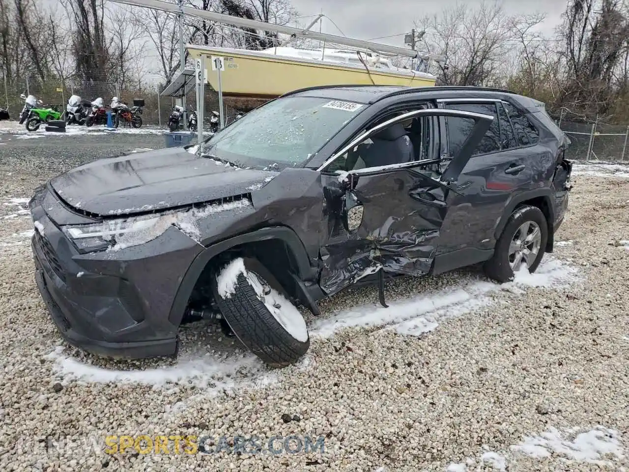 1 Photograph of a damaged car 2T3RWRFV5SW257893 TOYOTA RAV4 2025