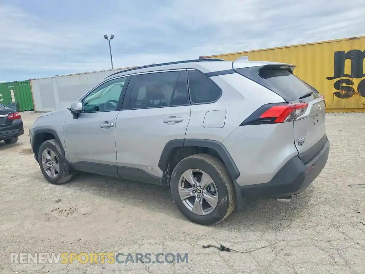 2 Photograph of a damaged car 2T3RWRFV5SW271390 TOYOTA RAV4 2025