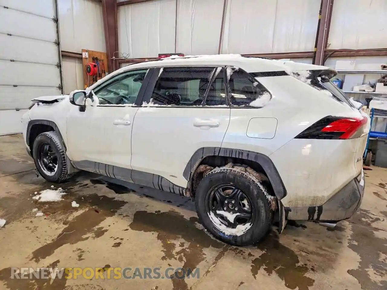 2 Photograph of a damaged car 2T3RWRFV5SW294314 TOYOTA RAV4 2025