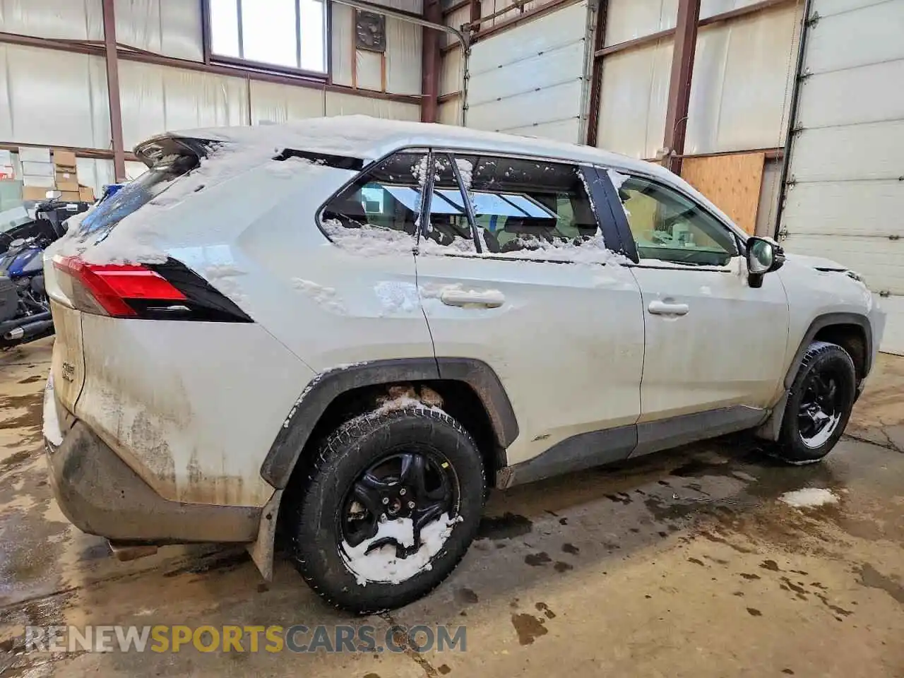 3 Photograph of a damaged car 2T3RWRFV5SW294314 TOYOTA RAV4 2025