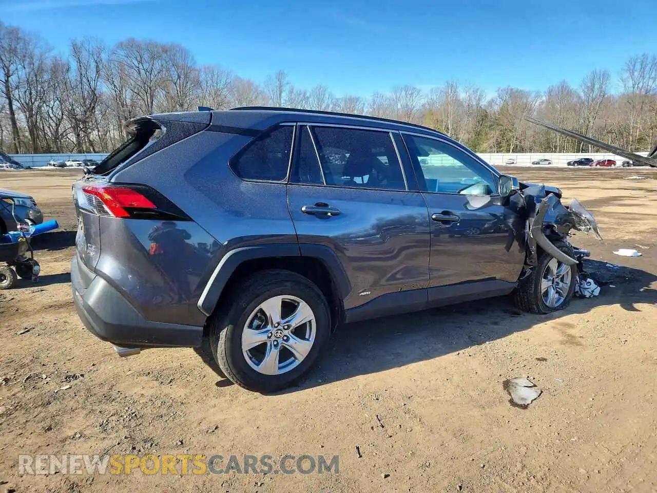 3 Фотография поврежденного автомобиля 2T3RWRFV6SW263007 TOYOTA RAV4 2025