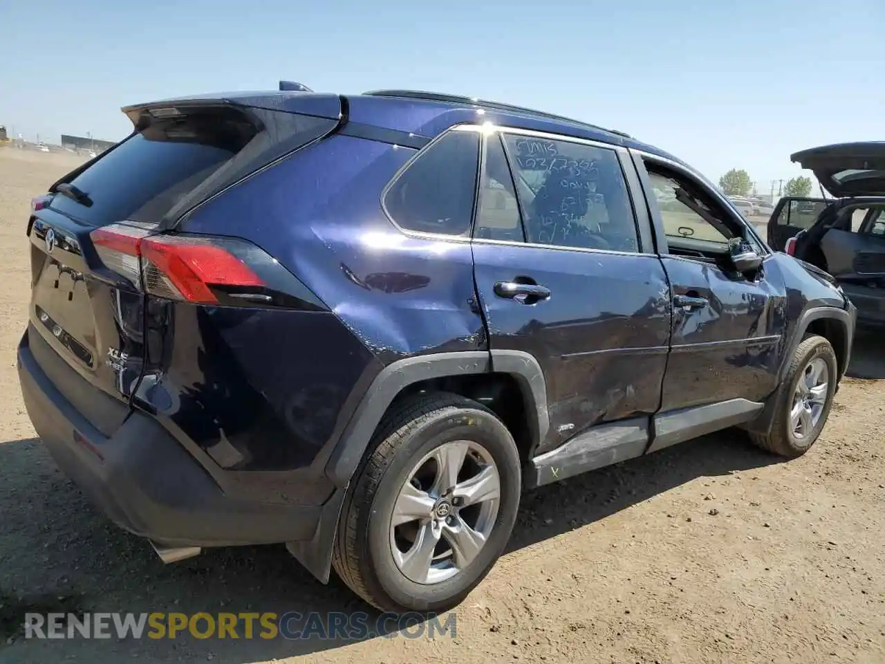 3 Photograph of a damaged car 2T3RWRFV6SW267123 TOYOTA RAV4 2025
