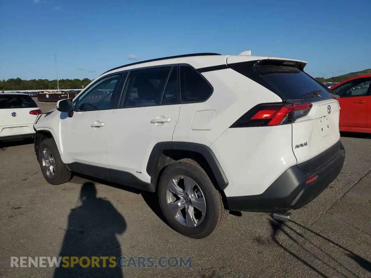 2 Photograph of a damaged car 2T3RWRFV6SW284097 TOYOTA RAV4 2025