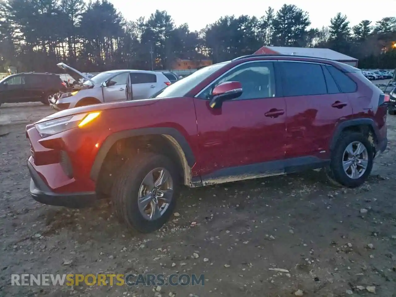 1 Photograph of a damaged car 2T3RWRFV7SW265929 TOYOTA RAV4 2025