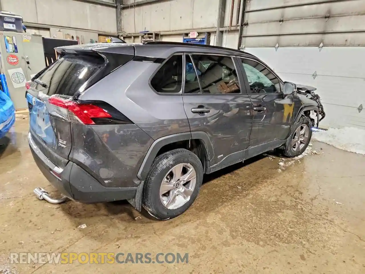 3 Фотография поврежденного автомобиля 2T3RWRFV7SW273187 TOYOTA RAV4 2025