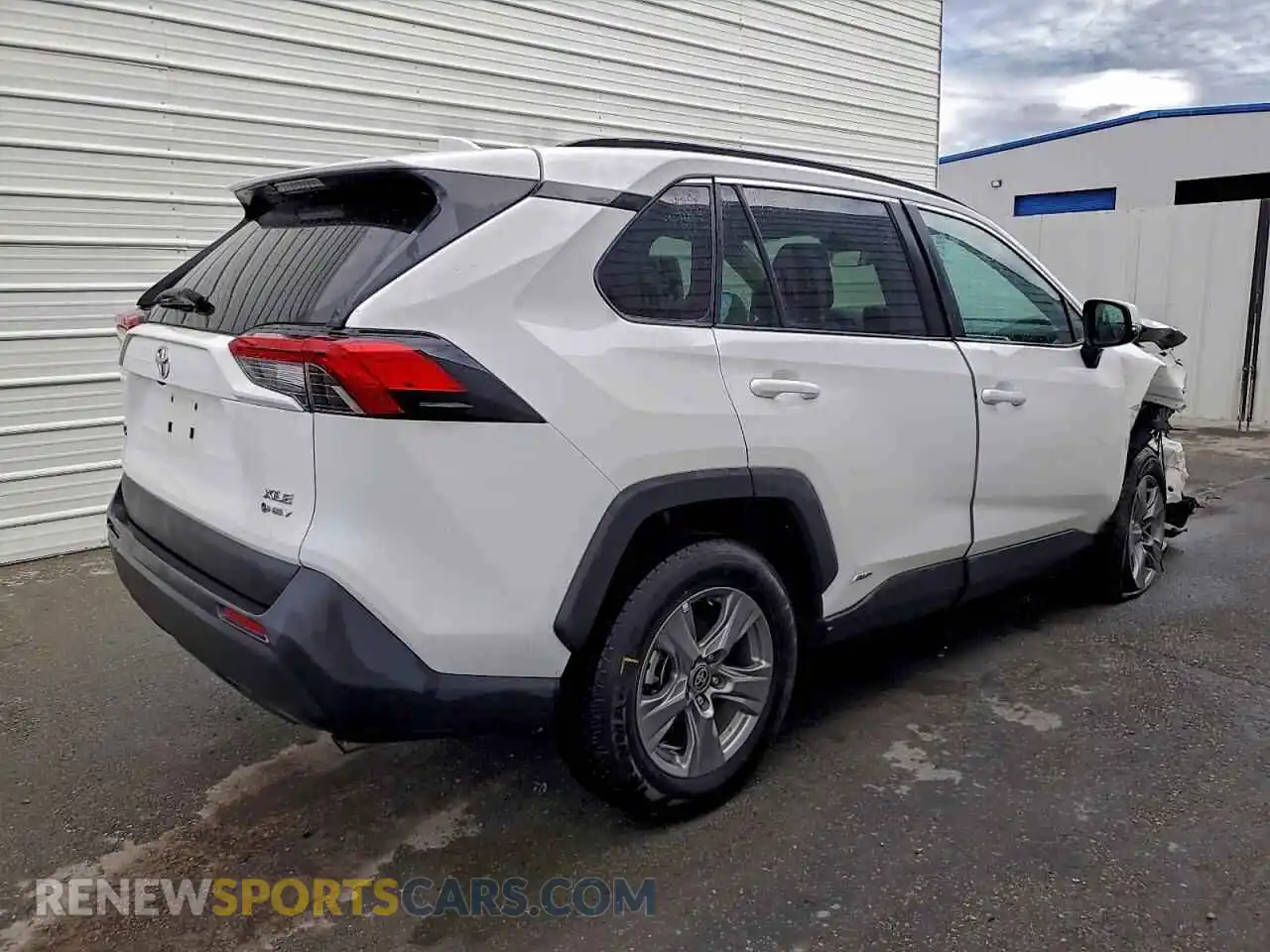 3 Photograph of a damaged car 2T3RWRFV8SW263736 TOYOTA RAV4 2025