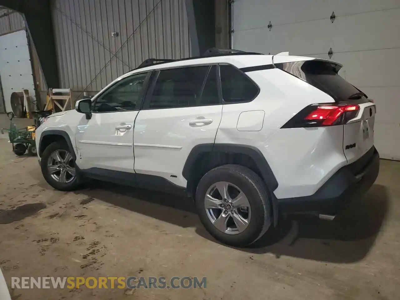 2 Photograph of a damaged car 2T3RWRFV8SW271416 TOYOTA RAV4 2025