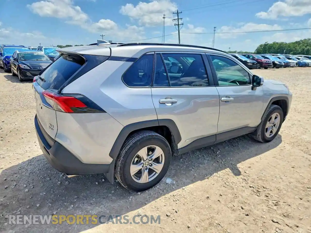 3 fotografías del automóvil dañado 2T3RWRFV9SW253992 TOYOTA RAV4 2025