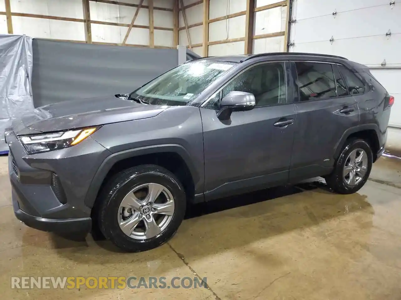 1 Photograph of a damaged car 2T3RWRFV9SW254933 TOYOTA RAV4 2025