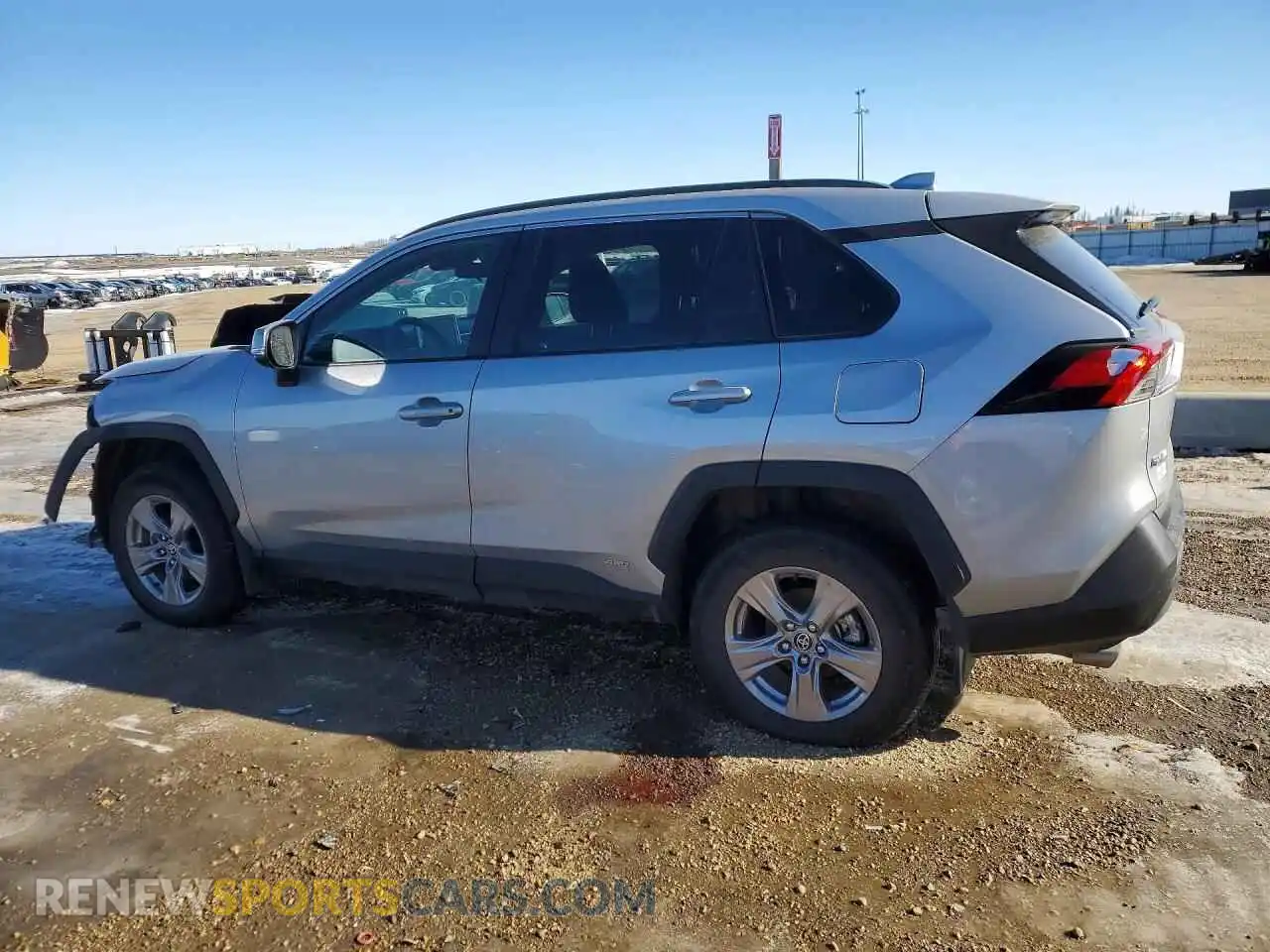 2 fotografías del automóvil dañado 2T3RWRFVXSW258960 TOYOTA RAV4 2025