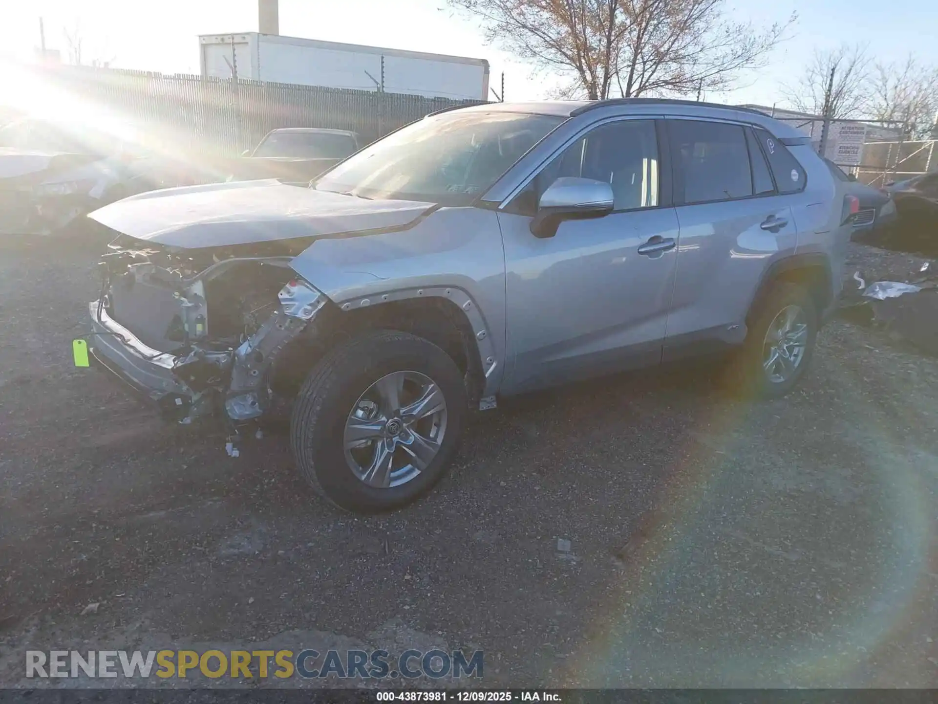 2 Photograph of a damaged car 2T3RWRFVXSW265133 TOYOTA RAV4 2025
