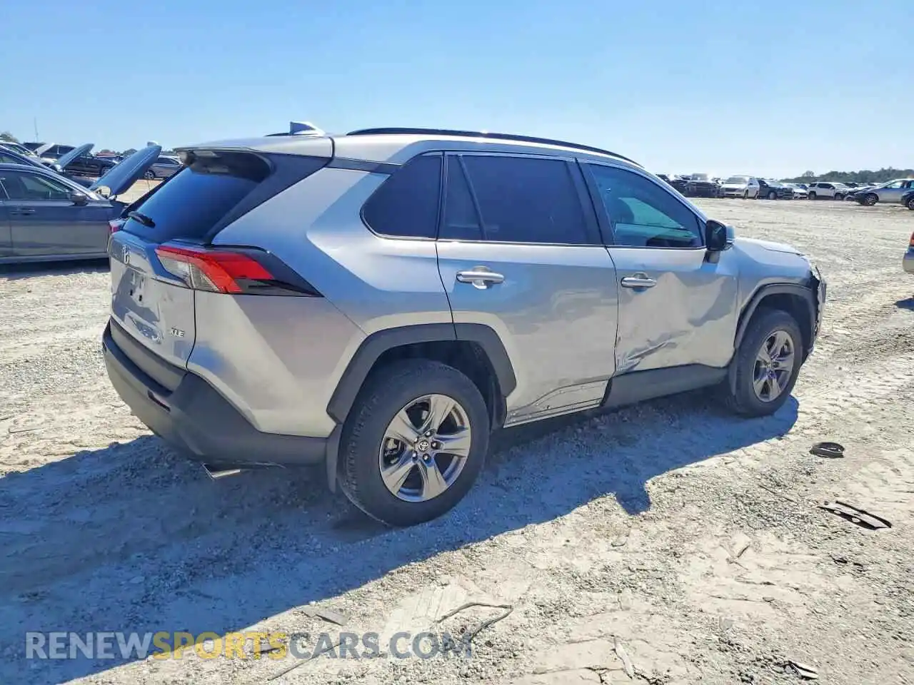 3 Фотография поврежденного автомобиля 2T3W1RFV0SC340506 TOYOTA RAV4 2025