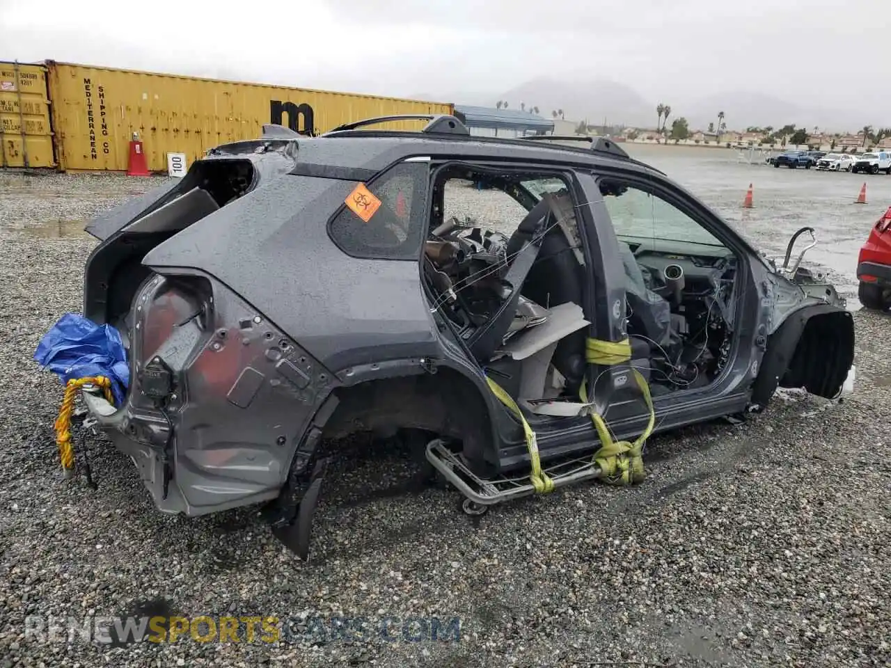 3 Фотография поврежденного автомобиля 2T3W1RFV0SW381345 TOYOTA RAV4 2025