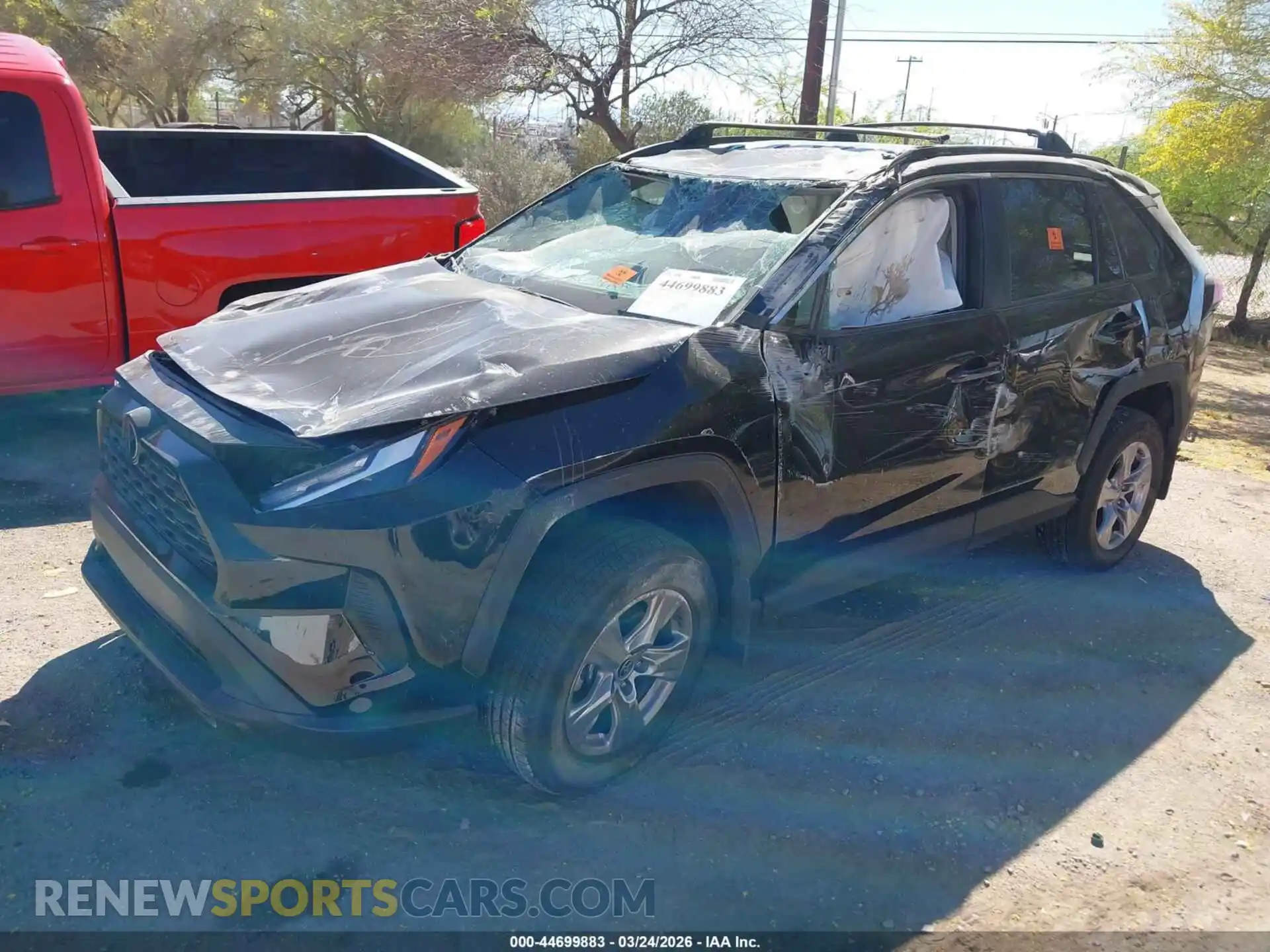2 Photograph of a damaged car 2T3W1RFV0SW391308 TOYOTA RAV4 2025