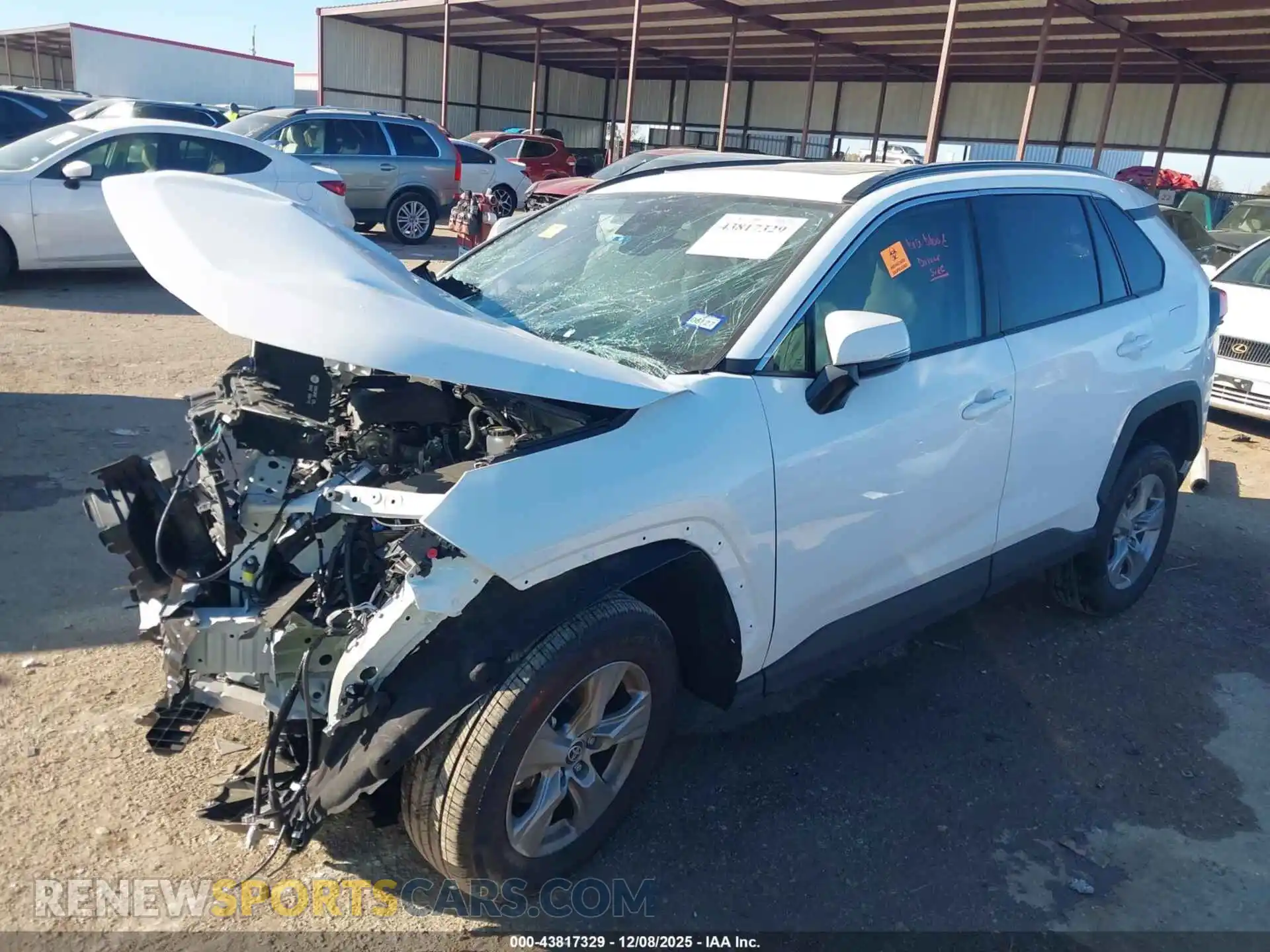 2 Photograph of a damaged car 2T3W1RFV0SW413808 TOYOTA RAV4 2025