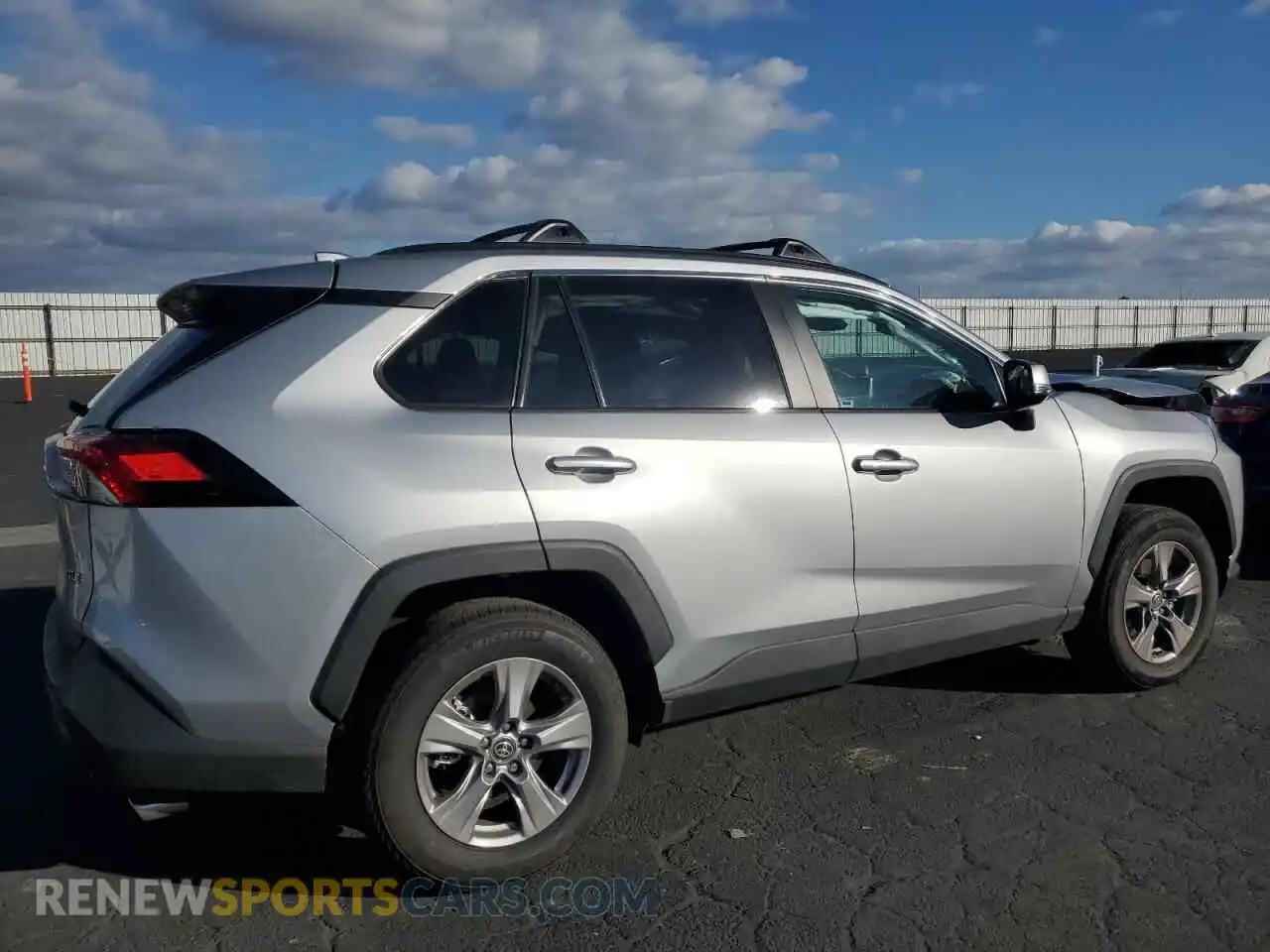 3 Photograph of a damaged car 2T3W1RFV0SW418491 TOYOTA RAV4 2025