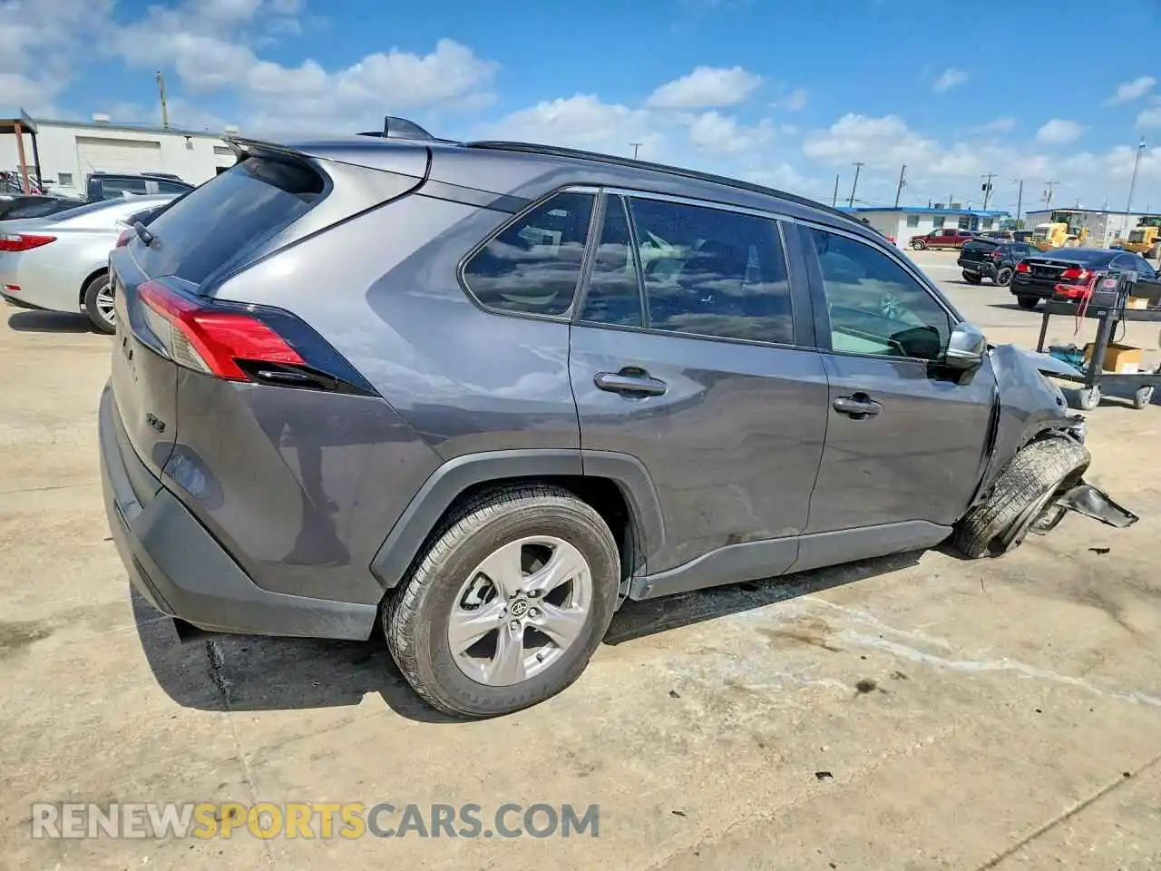 3 Фотография поврежденного автомобиля 2T3W1RFV0SW420998 TOYOTA RAV4 2025