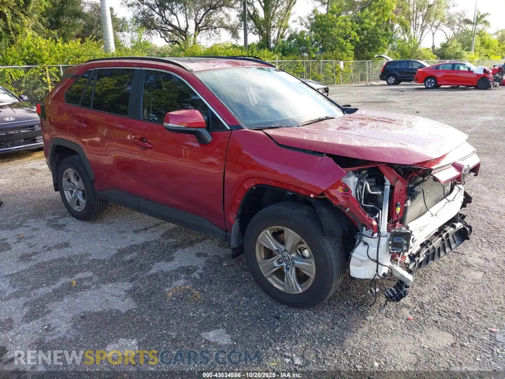 1 Photograph of a damaged car 2T3W1RFV1SW384352 TOYOTA RAV4 2025