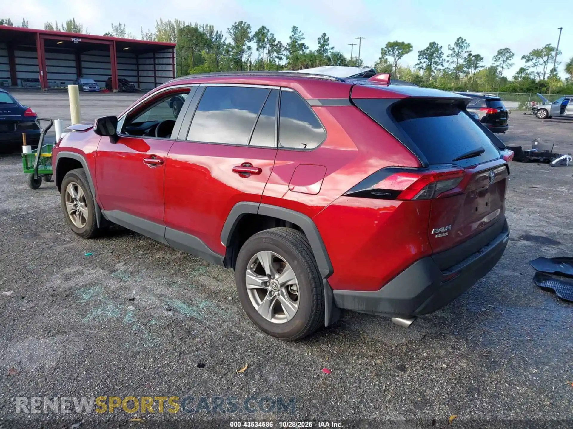 3 Photograph of a damaged car 2T3W1RFV1SW384352 TOYOTA RAV4 2025