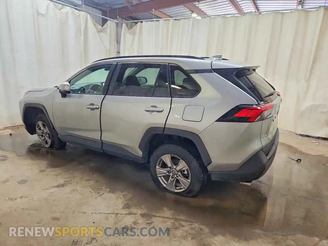 2 Фотография поврежденного автомобиля 2T3W1RFV1SW387333 TOYOTA RAV4 2025
