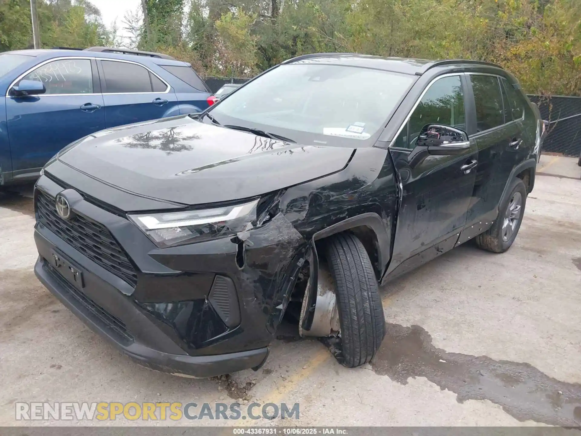 2 Photograph of a damaged car 2T3W1RFV1SW388661 TOYOTA RAV4 2025
