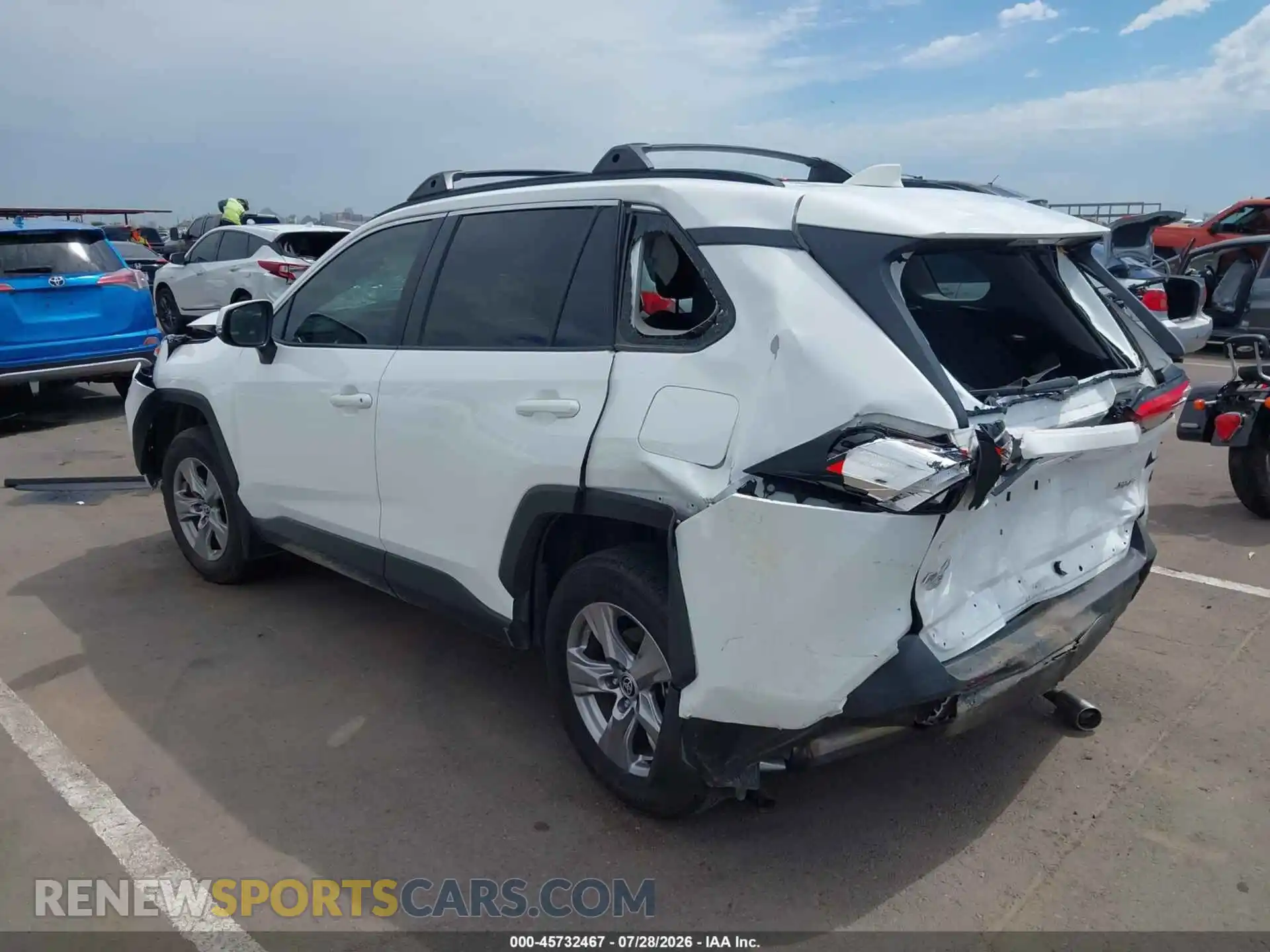 3 Фотография поврежденного автомобиля 2T3W1RFV1SW403952 TOYOTA RAV4 2025