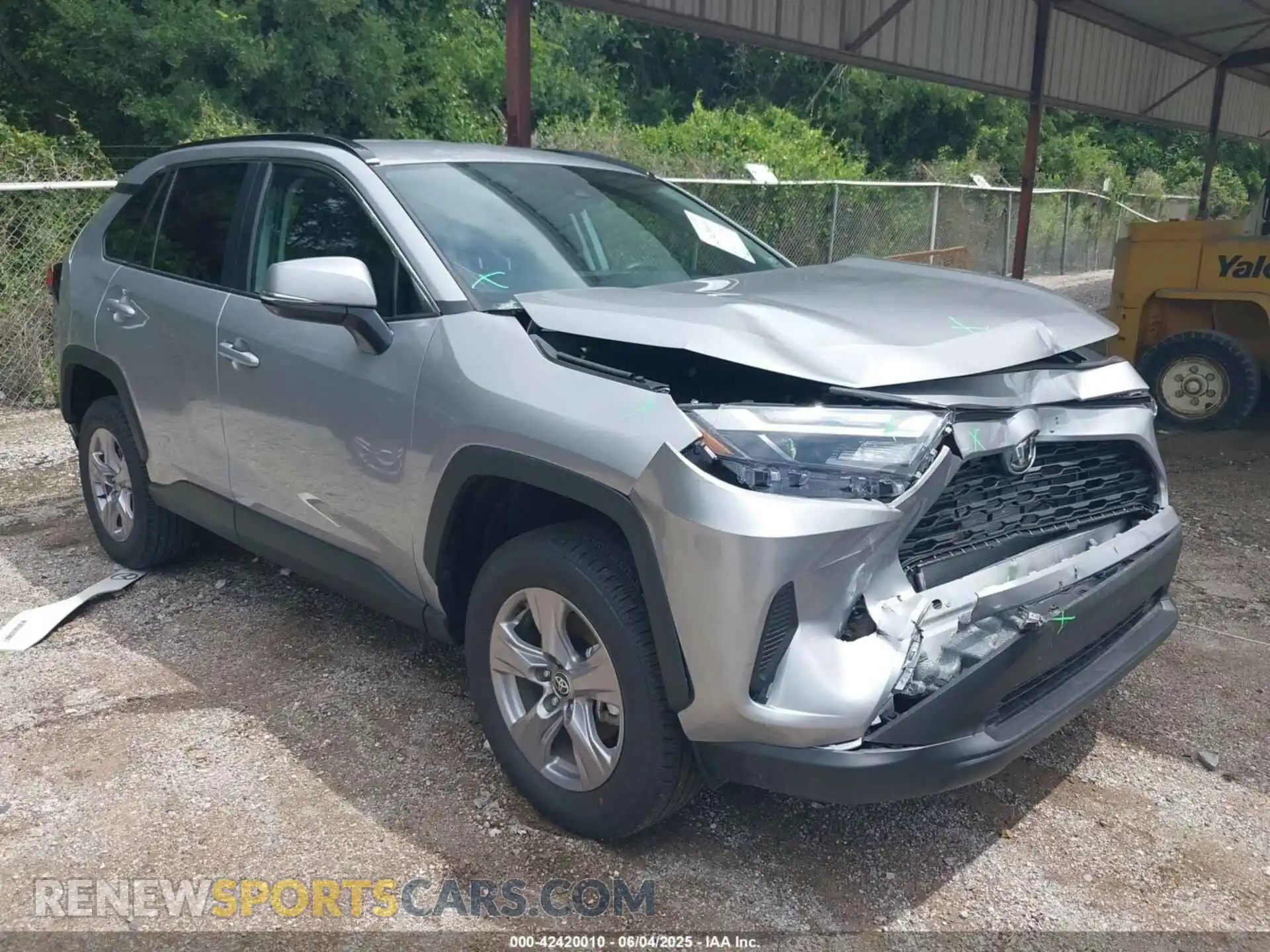 1 Photograph of a damaged car 2T3W1RFV2SC326719 TOYOTA RAV4 2025