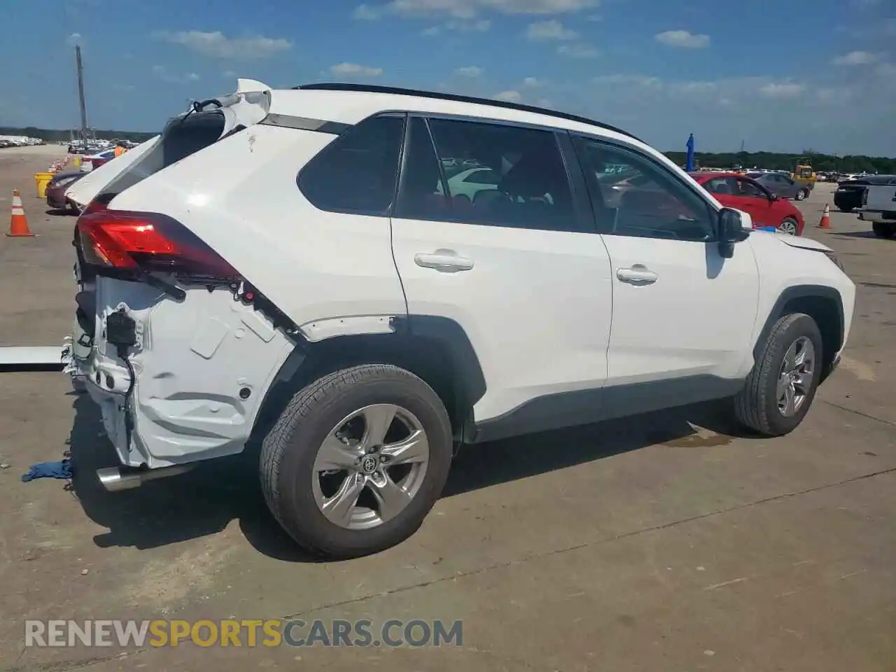 3 Photograph of a damaged car 2T3W1RFV2SW372386 TOYOTA RAV4 2025