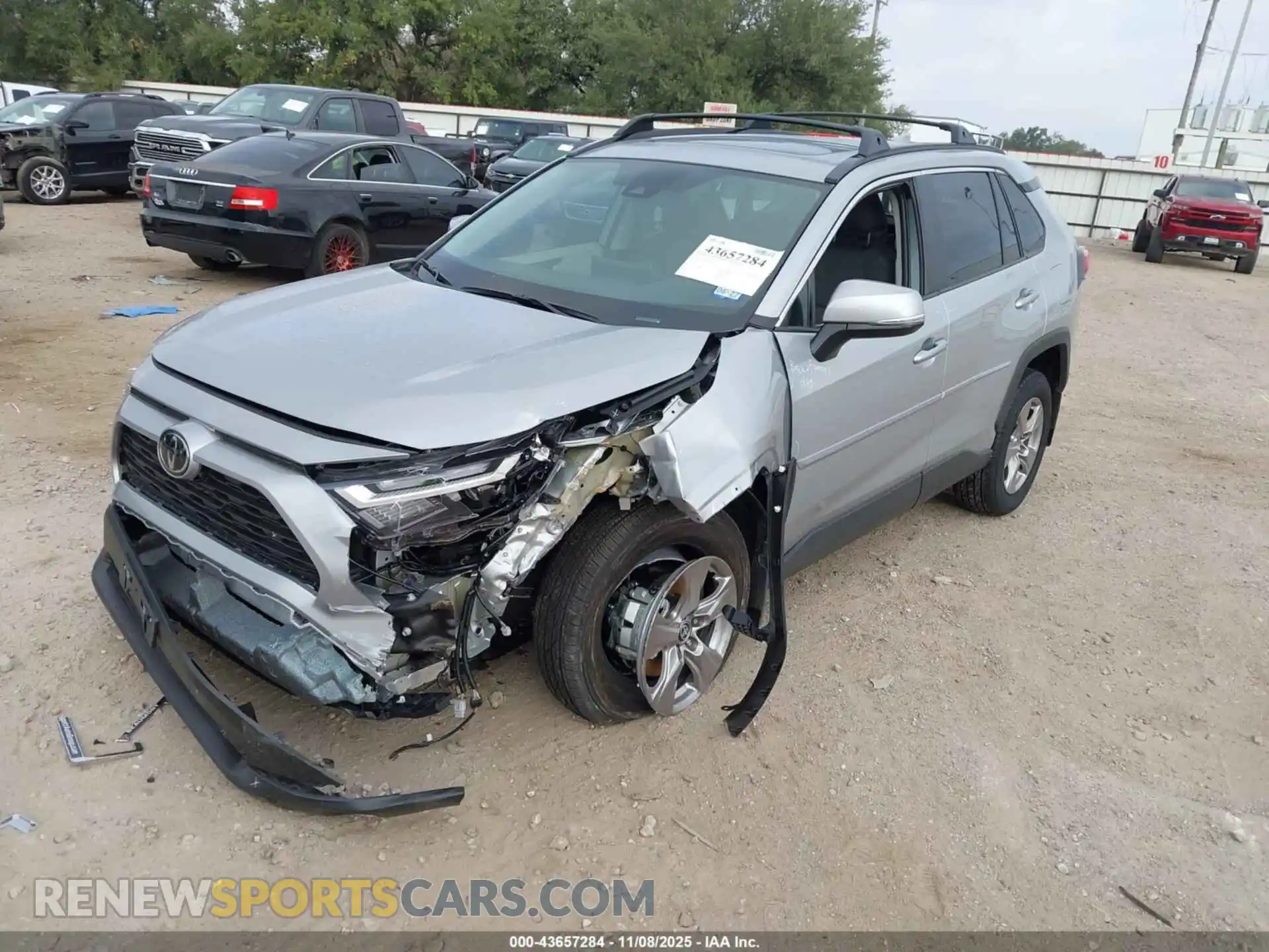 2 Photograph of a damaged car 2T3W1RFV2SW401160 TOYOTA RAV4 2025