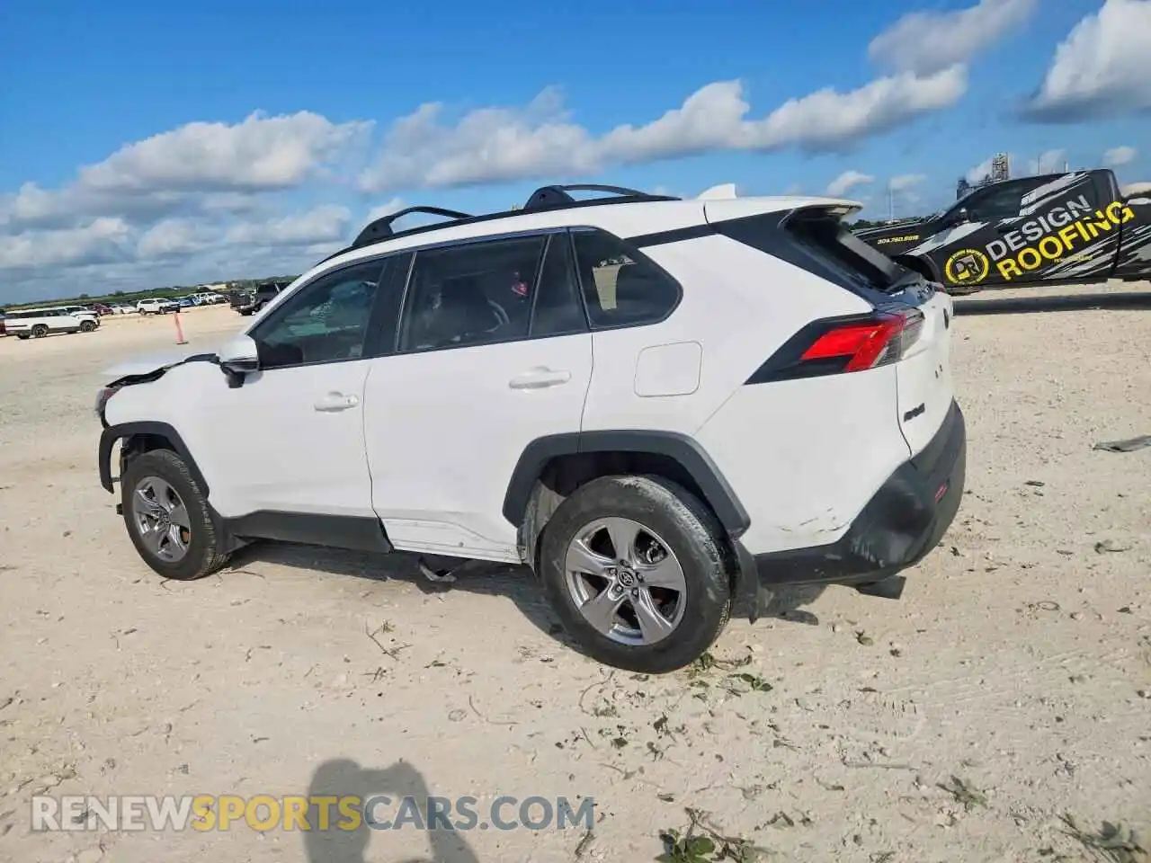 2 fotografías del automóvil dañado 2T3W1RFV3SC353377 TOYOTA RAV4 2025