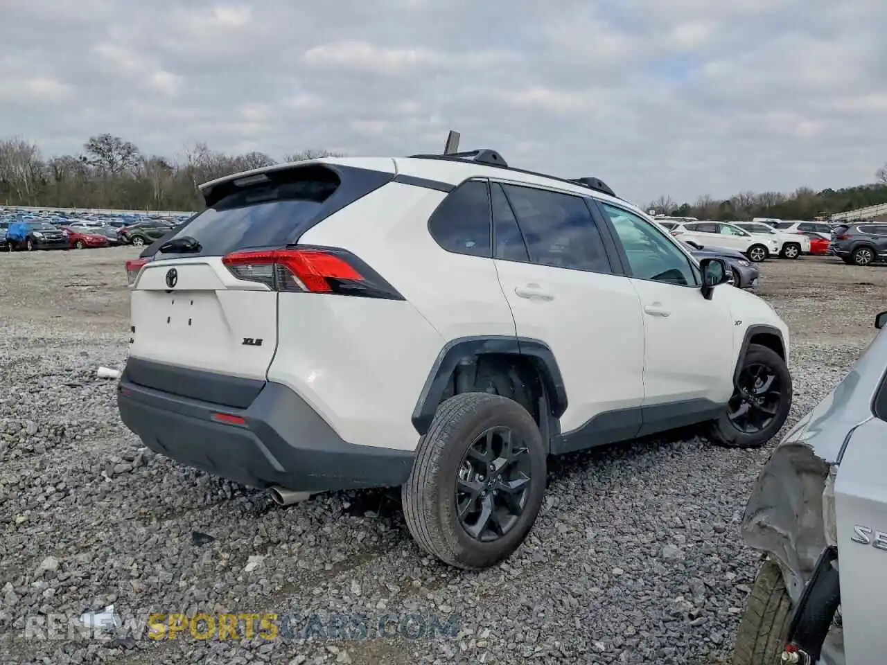 3 fotografías del automóvil dañado 2T3W1RFV3SW376611 TOYOTA RAV4 2025