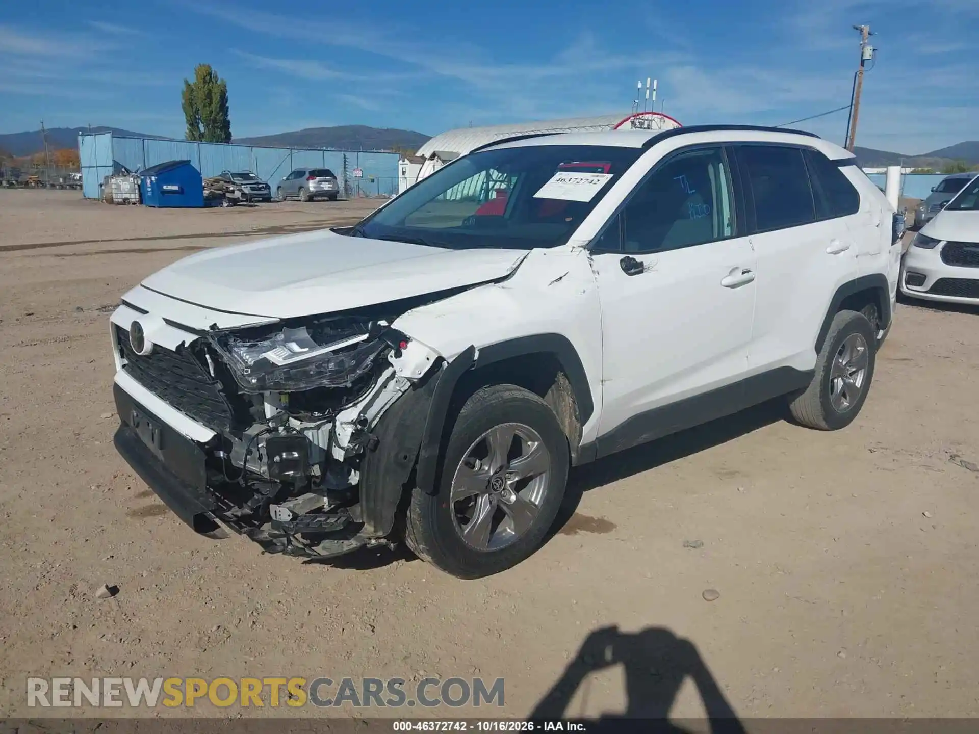 2 Photograph of a damaged car 2T3W1RFV3SW383736 TOYOTA RAV4 2025