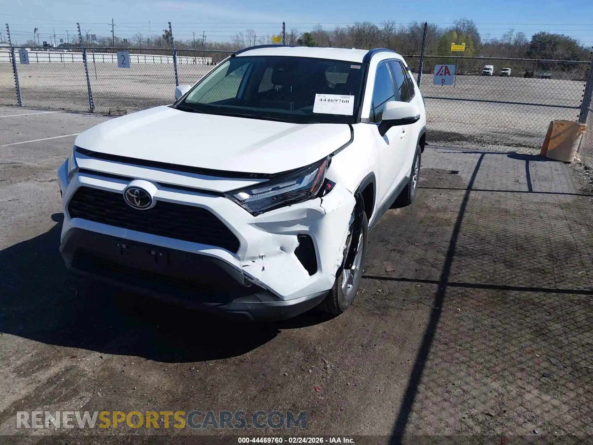 2 Photograph of a damaged car 2T3W1RFV3SW387608 TOYOTA RAV4 2025
