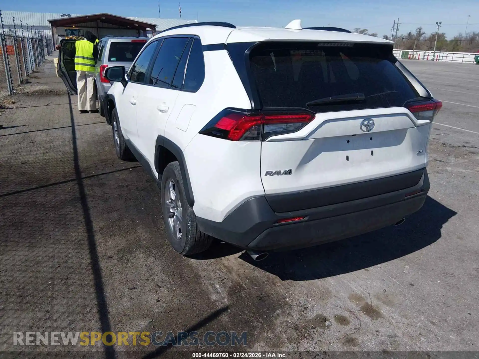 3 Photograph of a damaged car 2T3W1RFV3SW387608 TOYOTA RAV4 2025