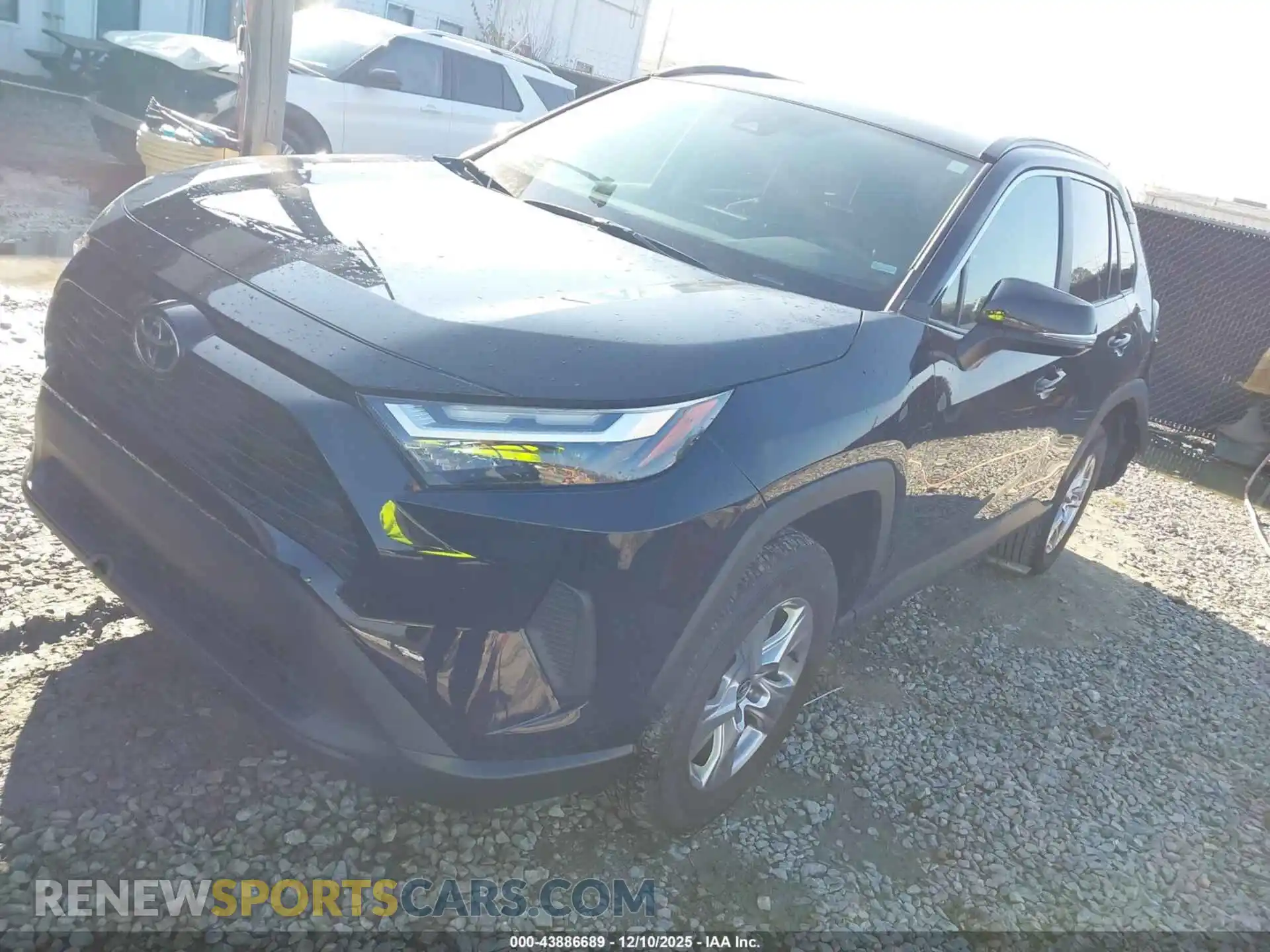 2 Photograph of a damaged car 2T3W1RFV3SW387723 TOYOTA RAV4 2025