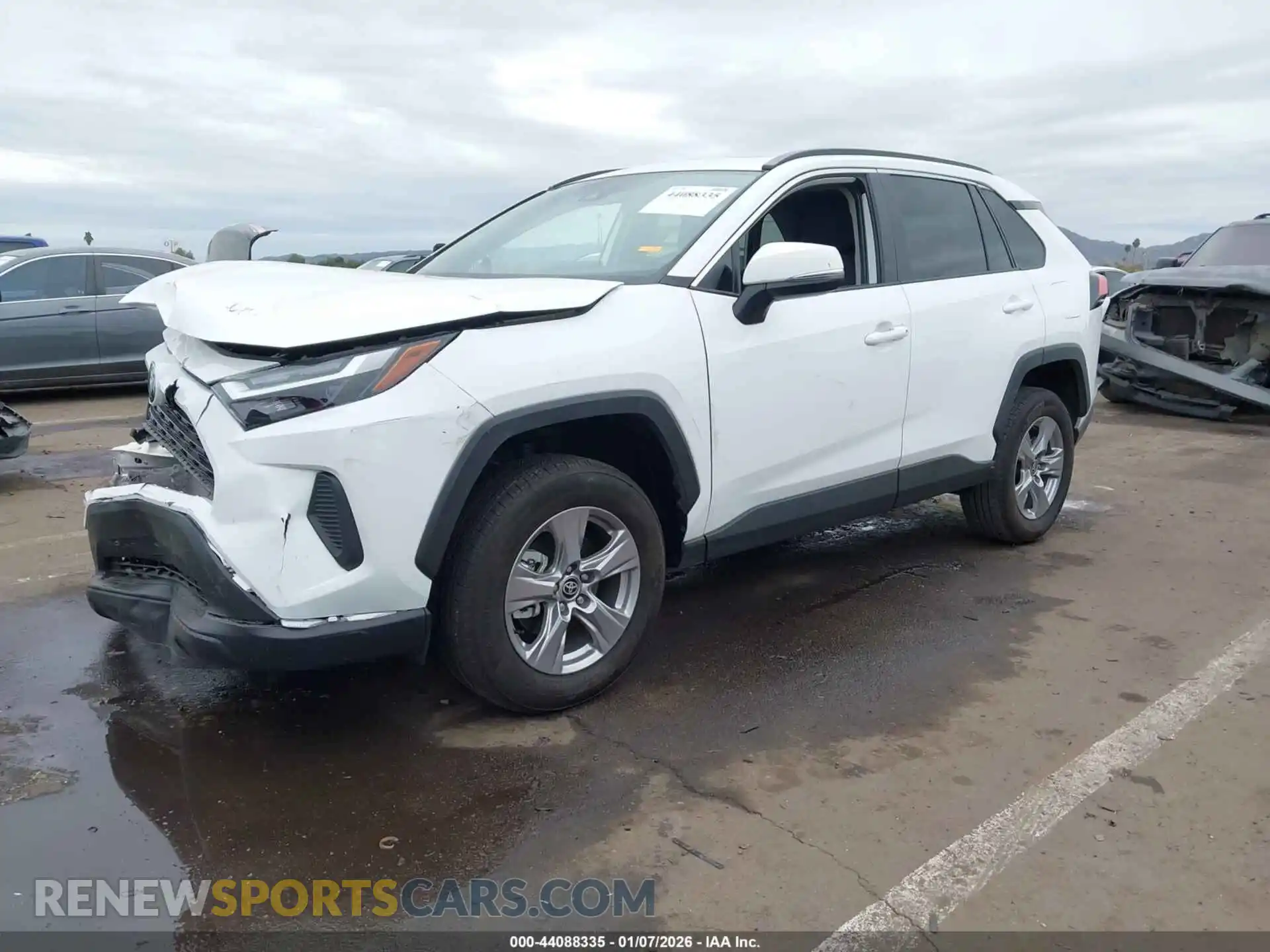 2 Photograph of a damaged car 2T3W1RFV3SW402351 TOYOTA RAV4 2025