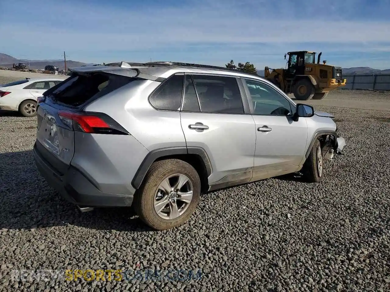 3 fotografías del automóvil dañado 2T3W1RFV3SW419571 TOYOTA RAV4 2025