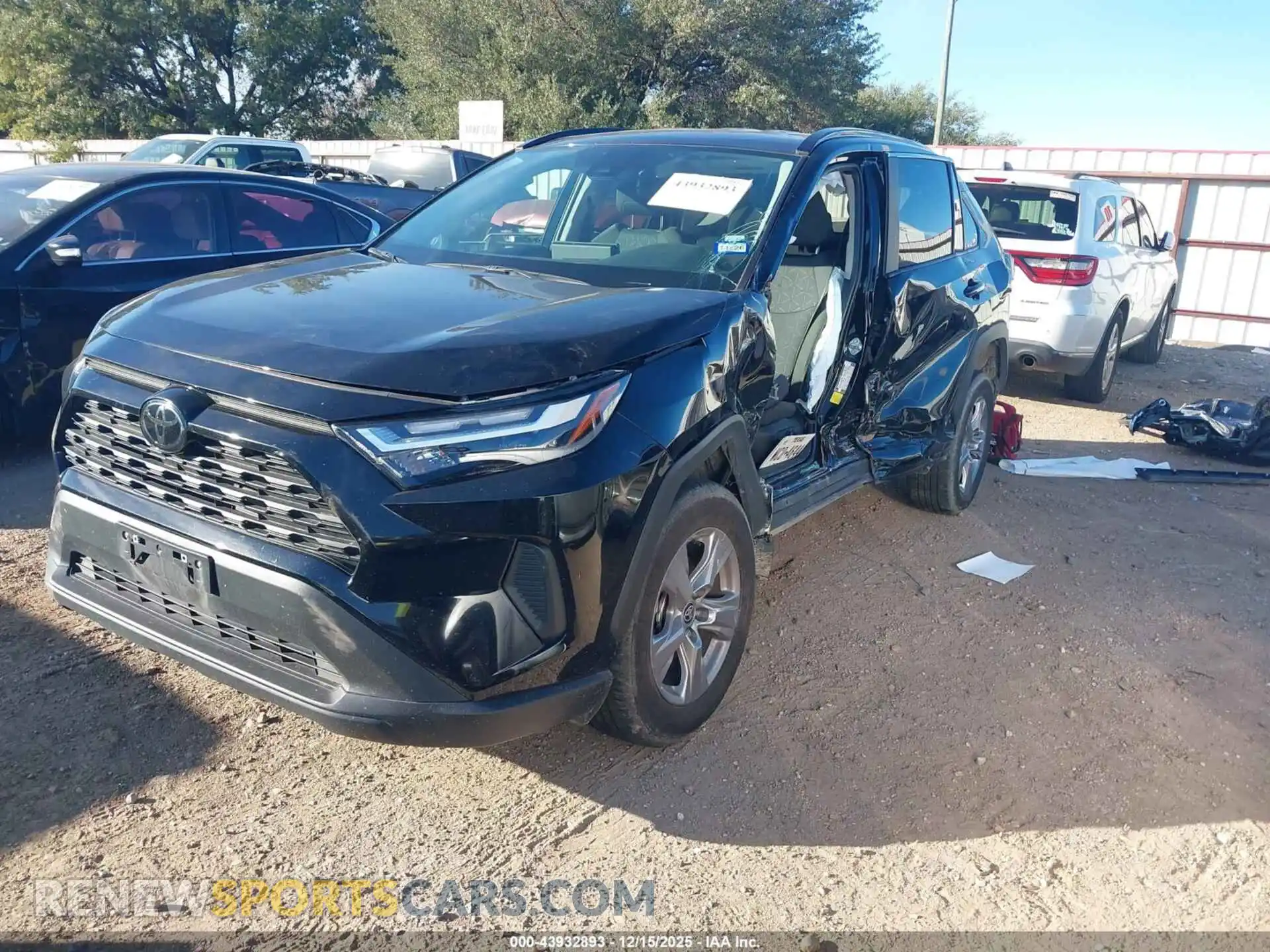 2 Photograph of a damaged car 2T3W1RFV4SC306522 TOYOTA RAV4 2025