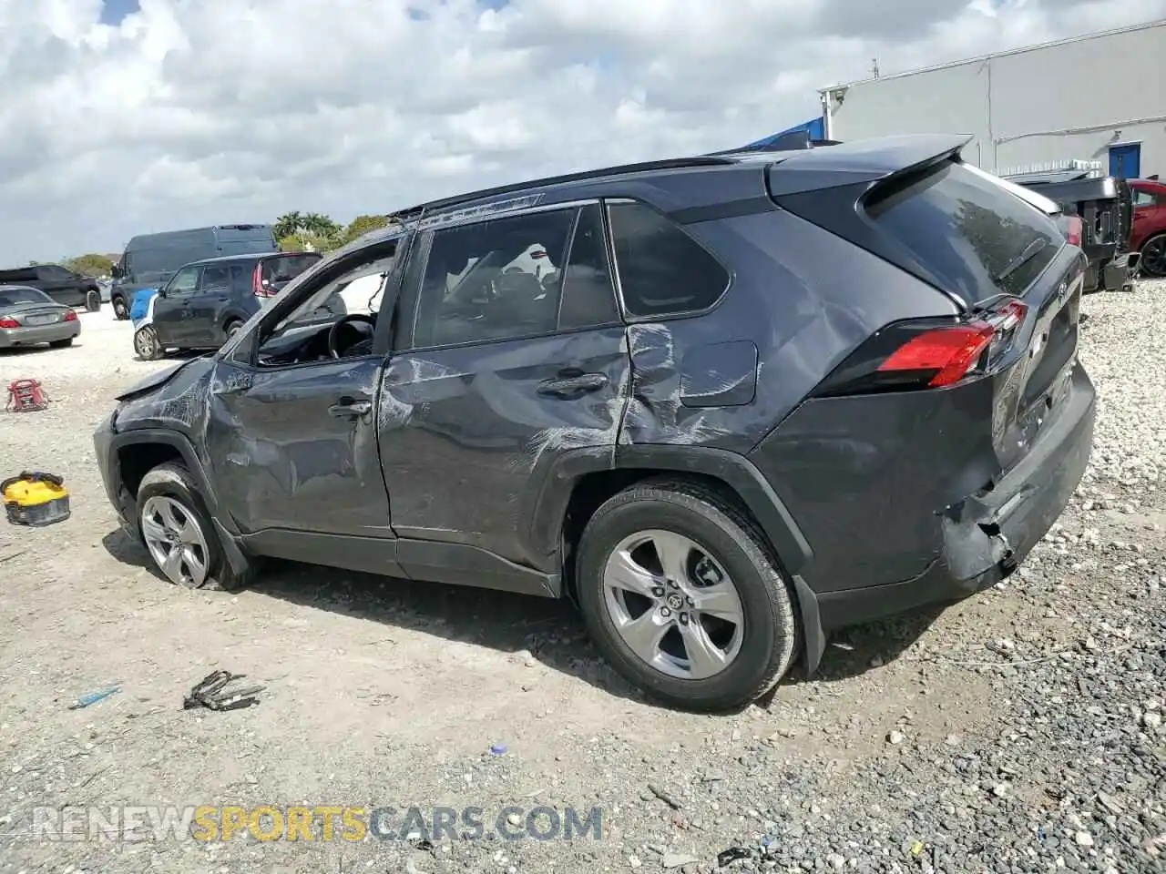 2 Photograph of a damaged car 2T3W1RFV4SC320968 TOYOTA RAV4 2025