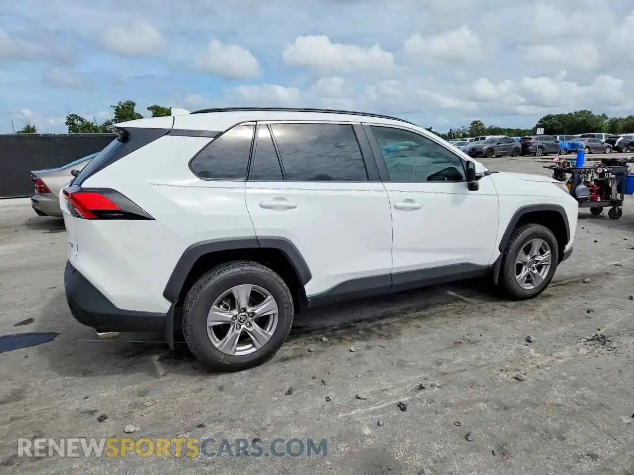 3 Photograph of a damaged car 2T3W1RFV4SC336331 TOYOTA RAV4 2025