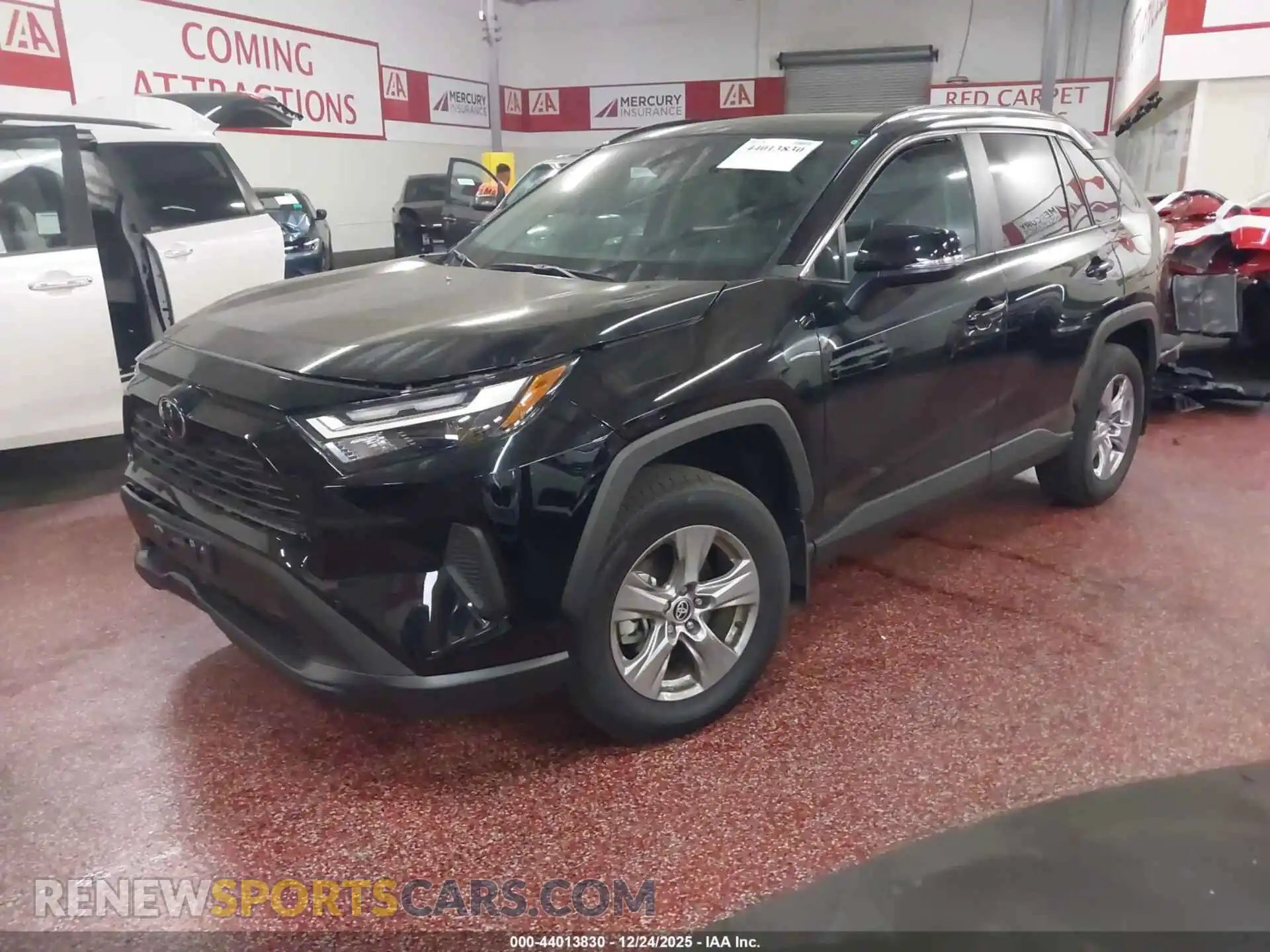 2 Photograph of a damaged car 2T3W1RFV4SW403430 TOYOTA RAV4 2025