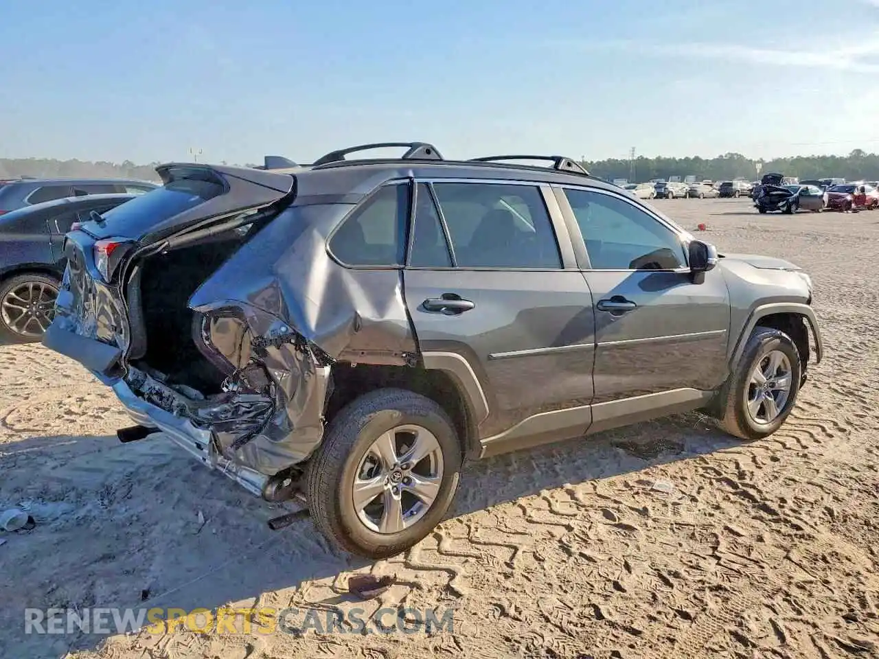3 Фотография поврежденного автомобиля 2T3W1RFV4SW407543 TOYOTA RAV4 2025