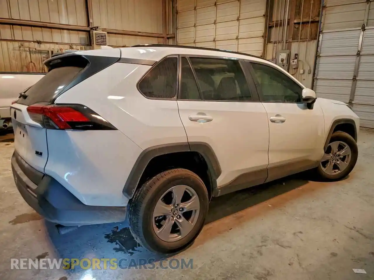 3 Photograph of a damaged car 2T3W1RFV4SW421510 TOYOTA RAV4 2025