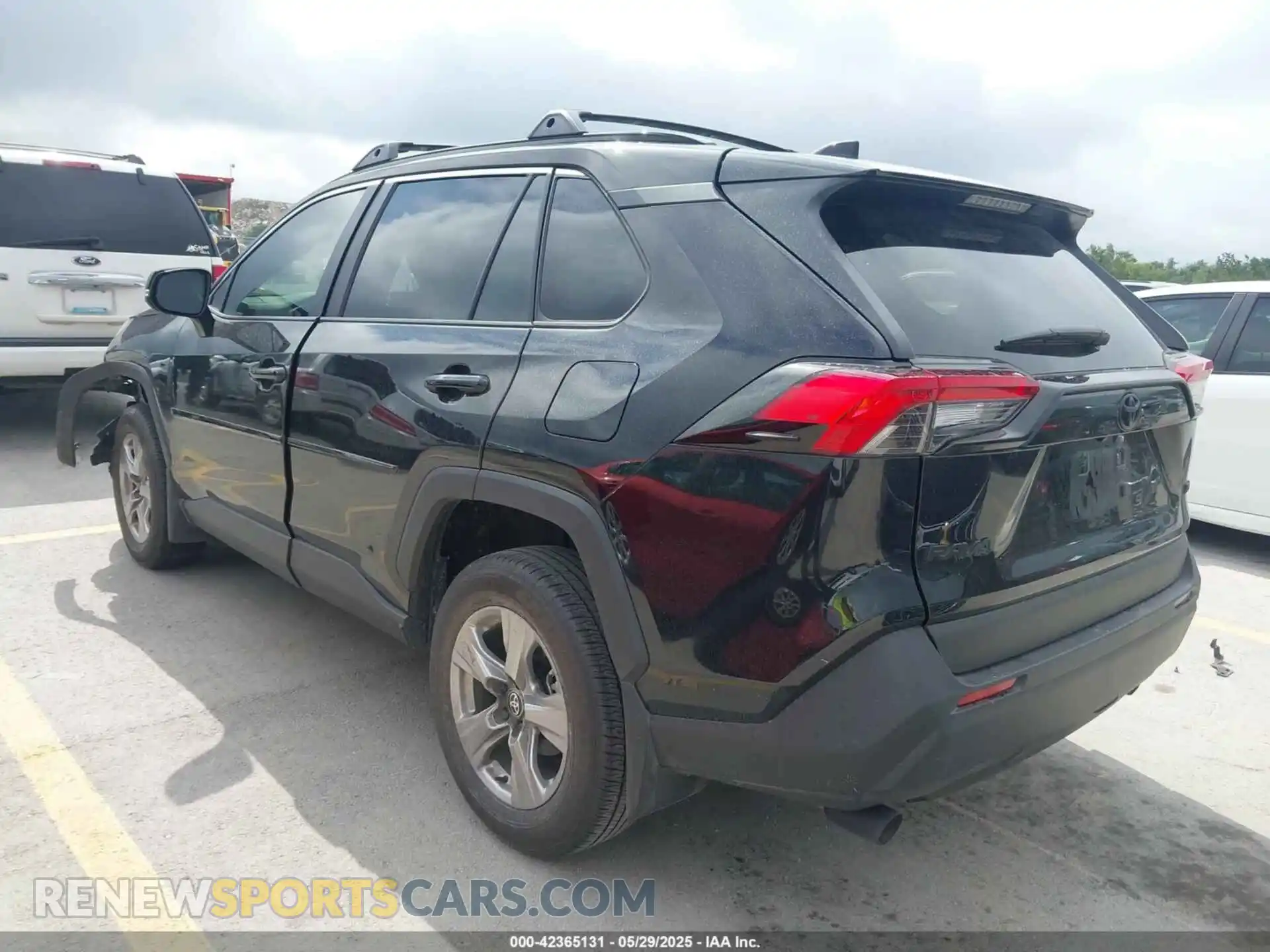 3 Photograph of a damaged car 2T3W1RFV5SC306707 TOYOTA RAV4 2025