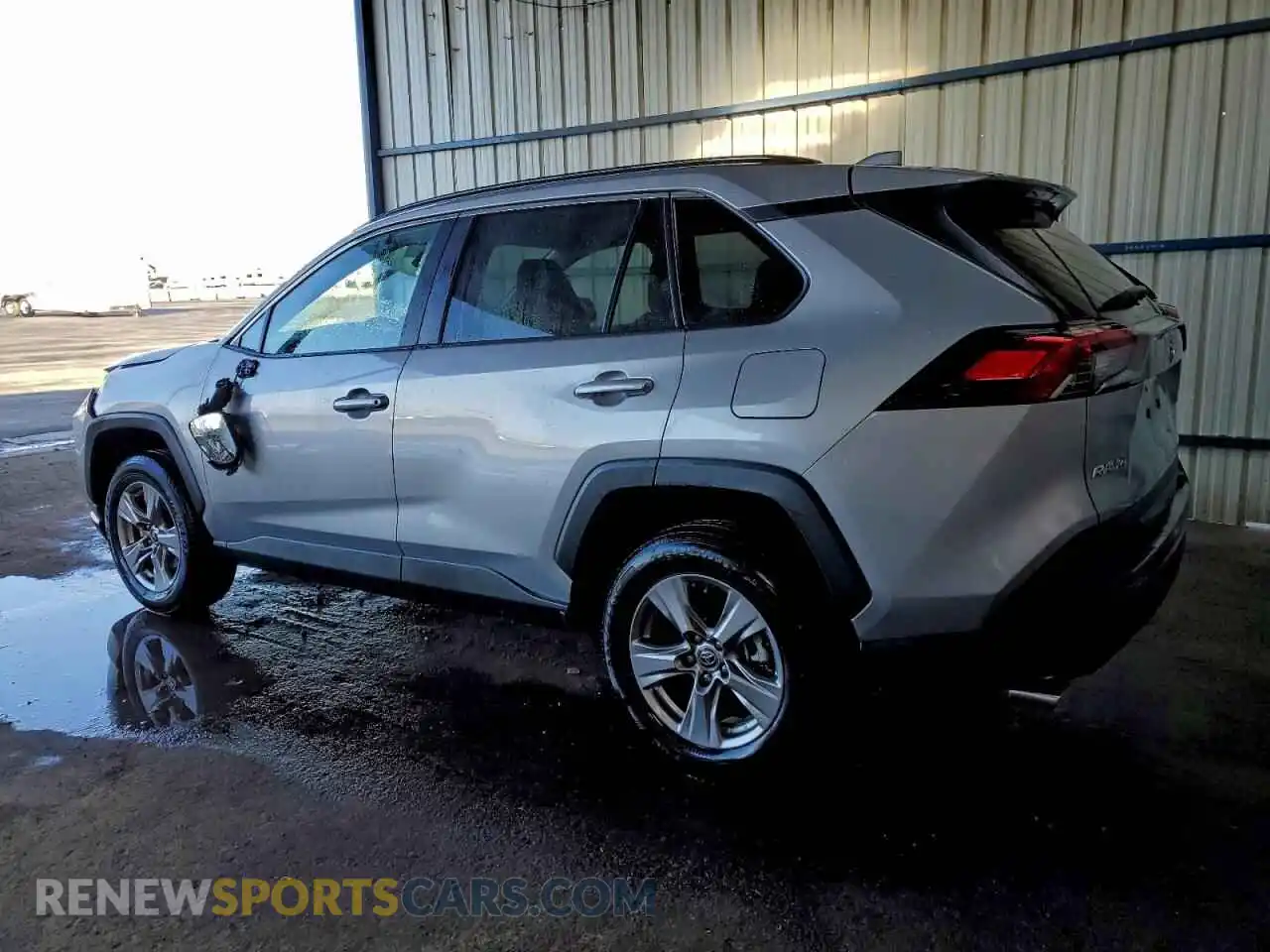 2 Фотография поврежденного автомобиля 2T3W1RFV5SC315861 TOYOTA RAV4 2025
