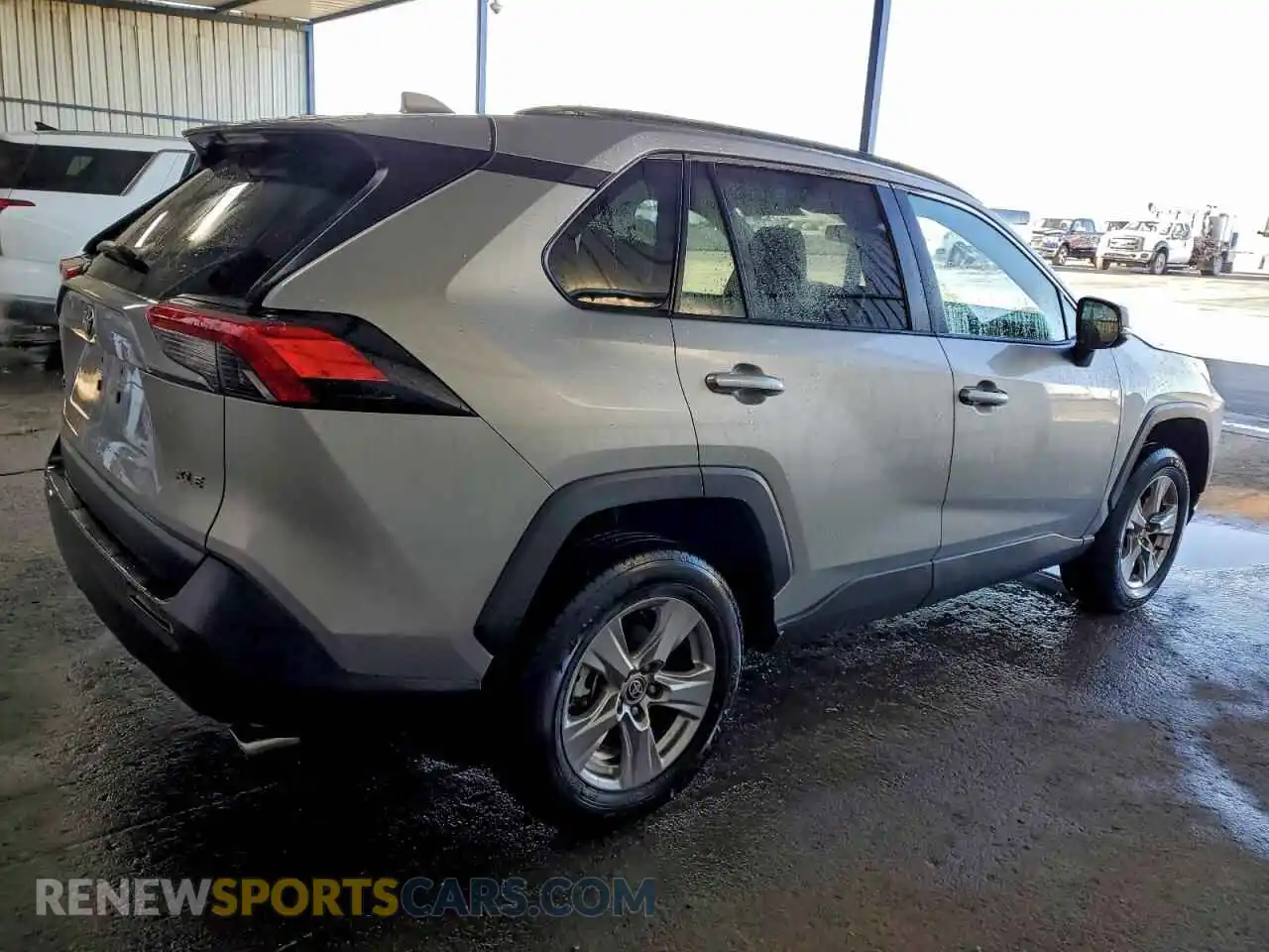 3 Фотография поврежденного автомобиля 2T3W1RFV5SC315861 TOYOTA RAV4 2025