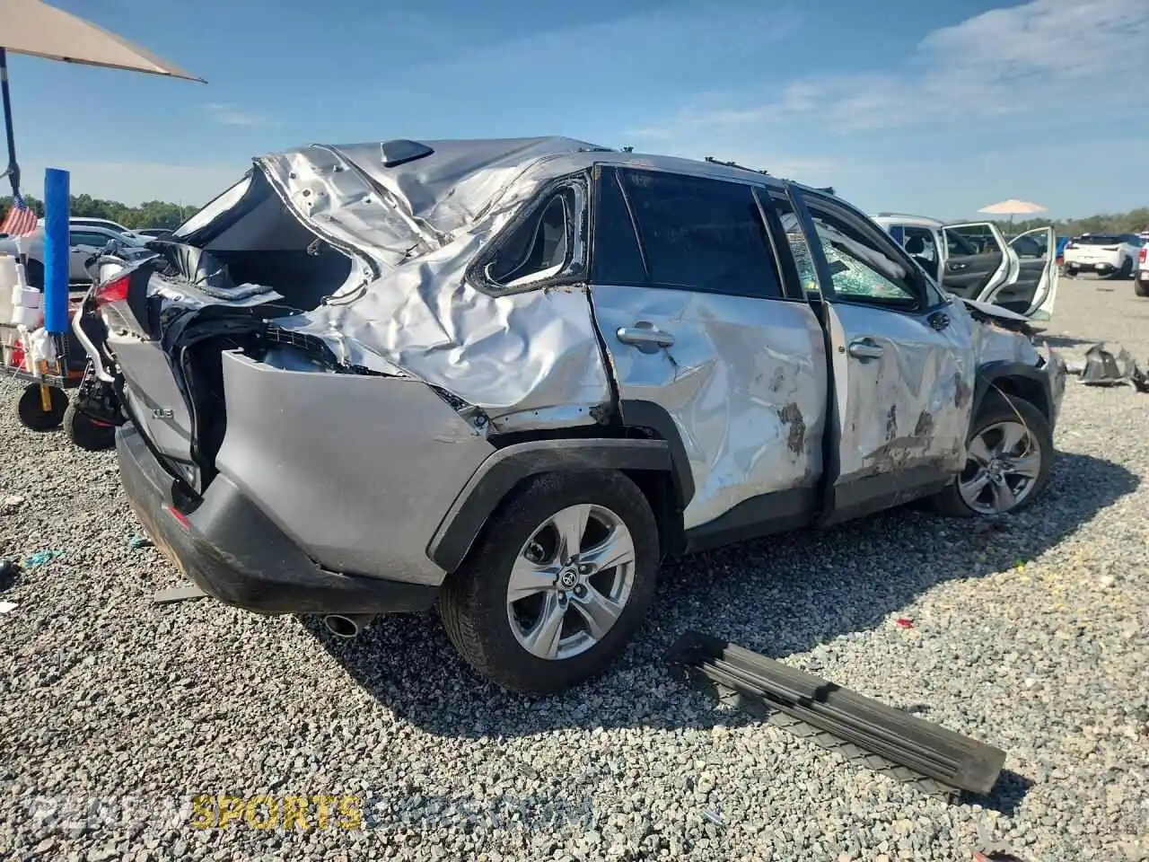 3 fotografías del automóvil dañado 2T3W1RFV5SC325595 TOYOTA RAV4 2025