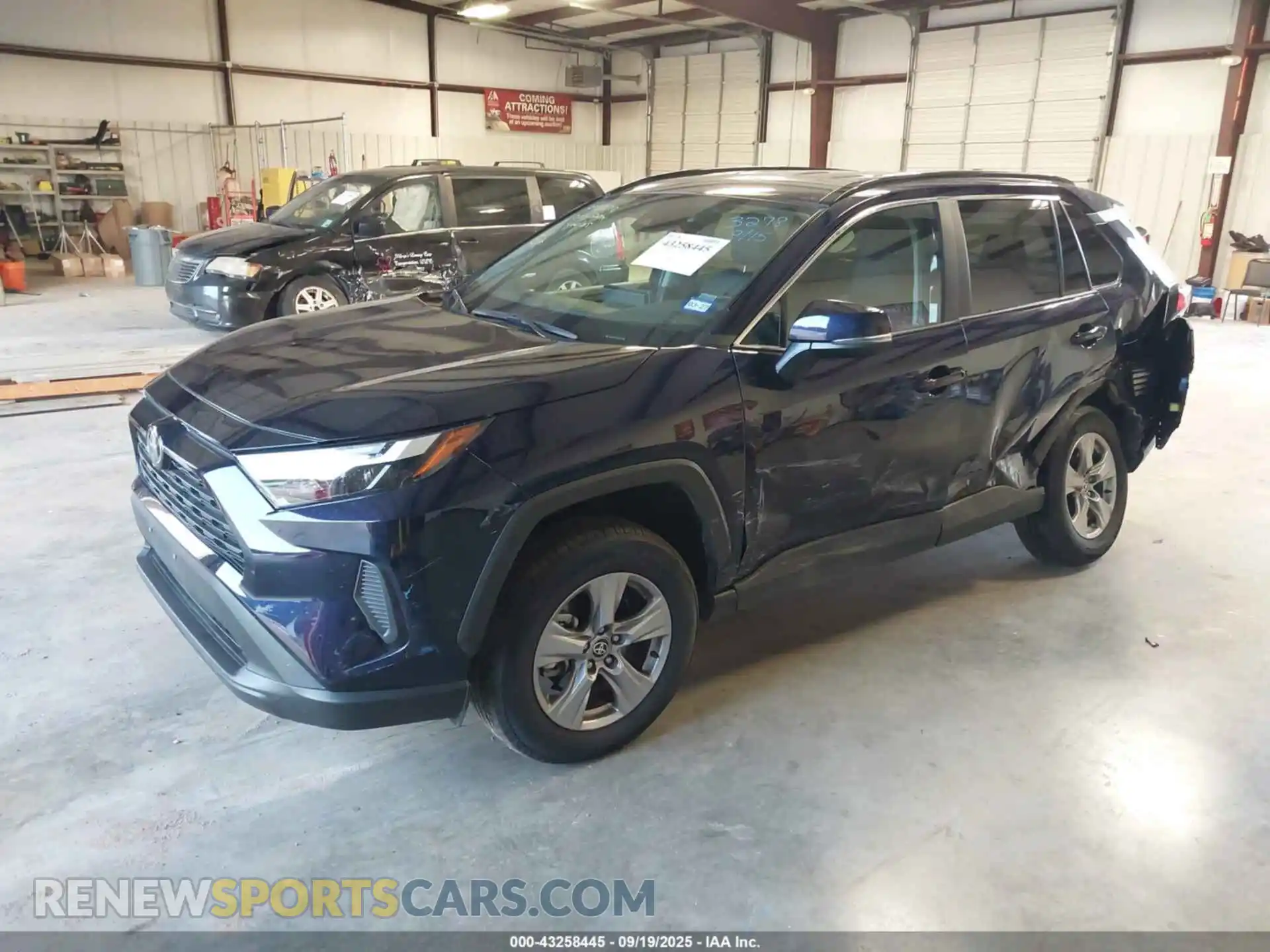 2 fotografías del automóvil dañado 2T3W1RFV5SW393278 TOYOTA RAV4 2025